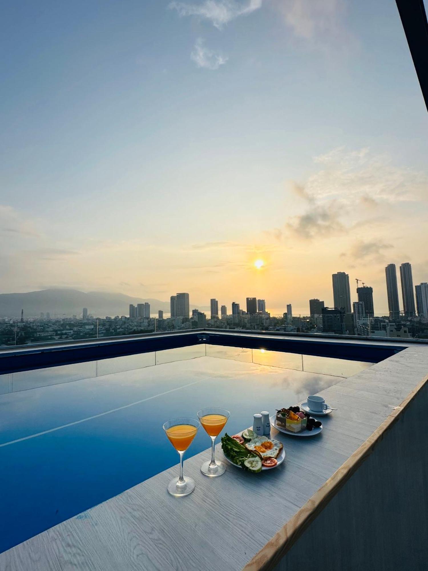 Nature Hotel By K D H Da Nang Buitenkant foto