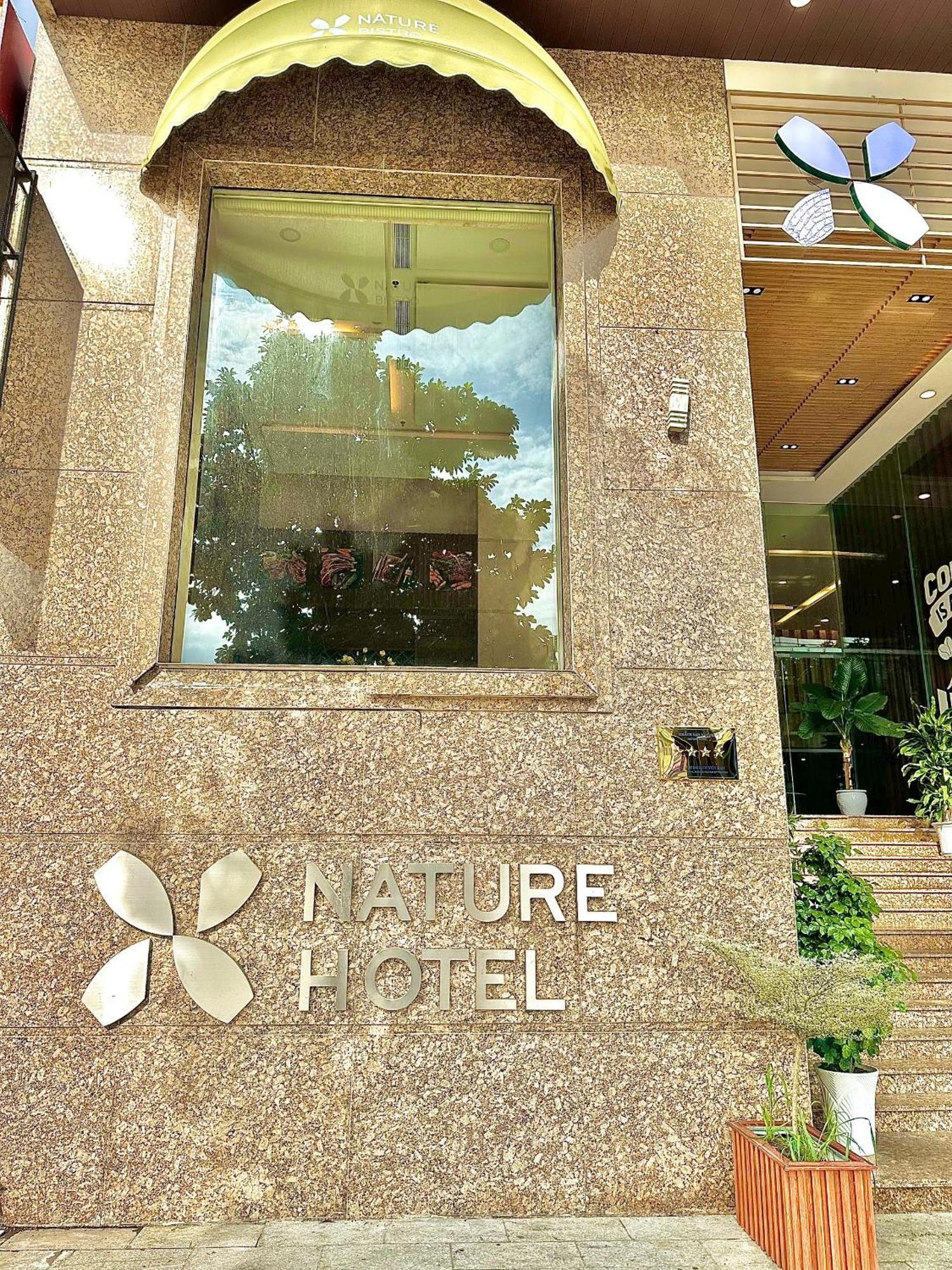 Nature Hotel By K D H Da Nang Buitenkant foto